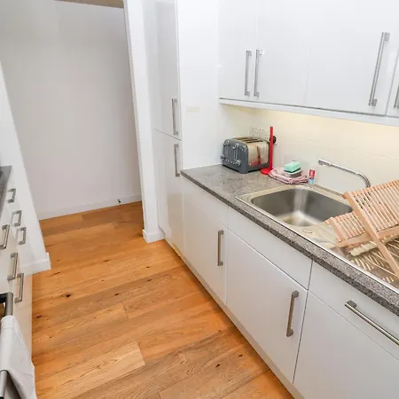 Ocean View Apartment *